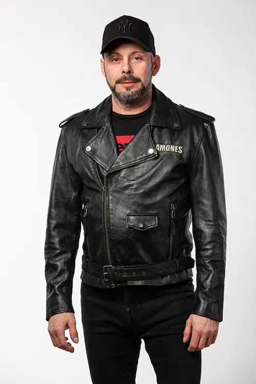 Pánský černý kožený křivák Ramones 2