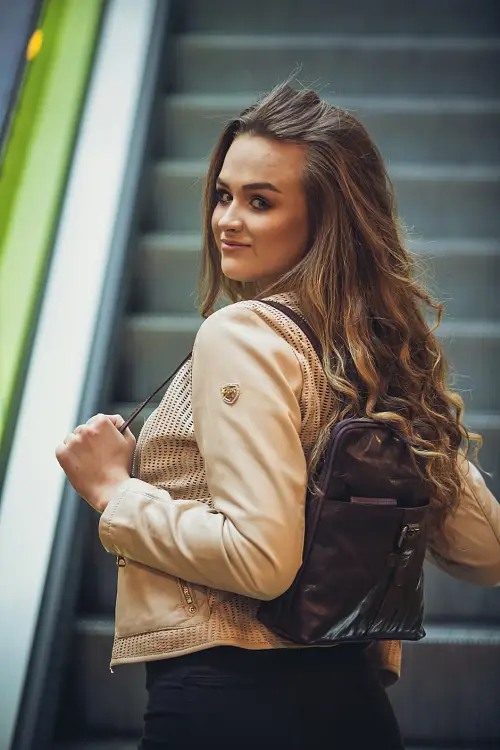 Černý kožený batoh SPIKES & SPARROW