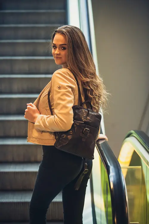 Hnědý kožený batoh SPIKES & SPARROW