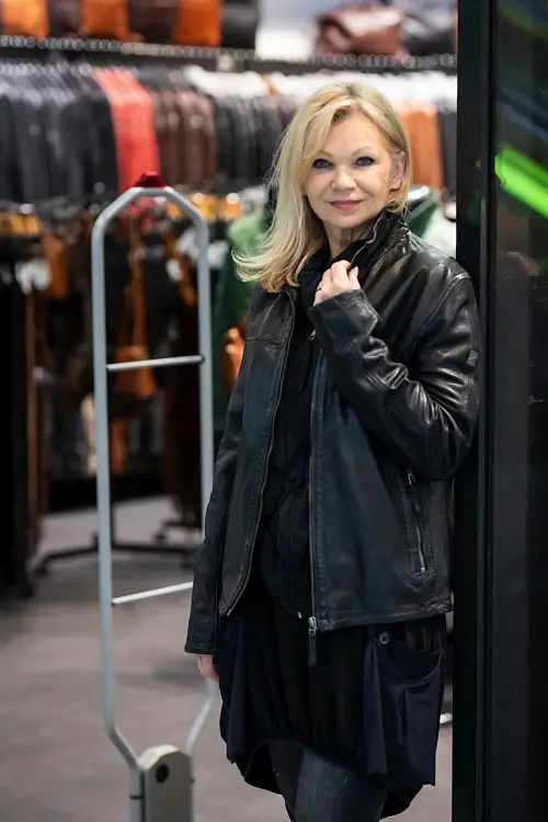 Dámská prodloužená kožená bunda GWYarike CF Black