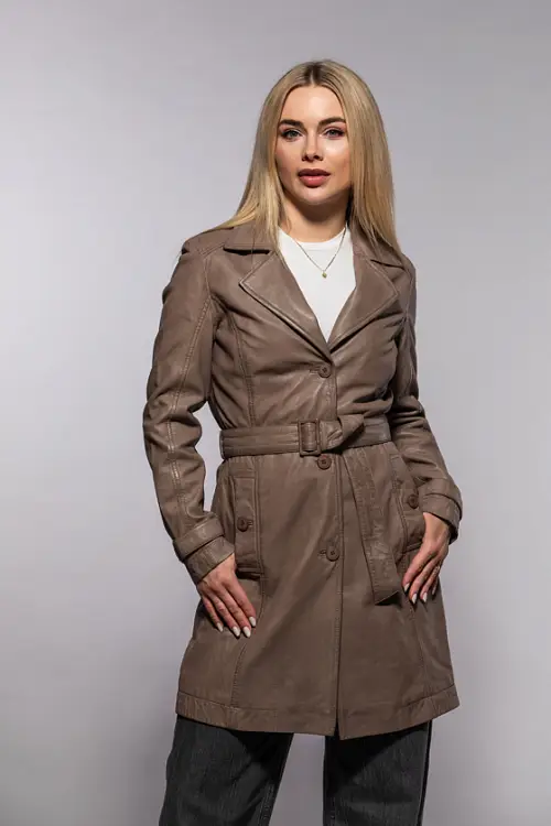 Dámský béžový kožený kabát