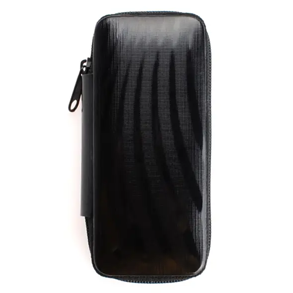 Černá kvalitní manikůra