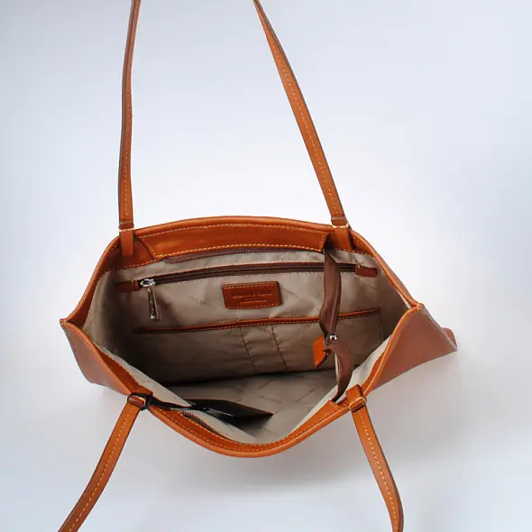 Hnědá kožená kabelka Gianni Conti