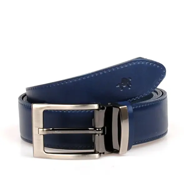 modrý koženy opasek