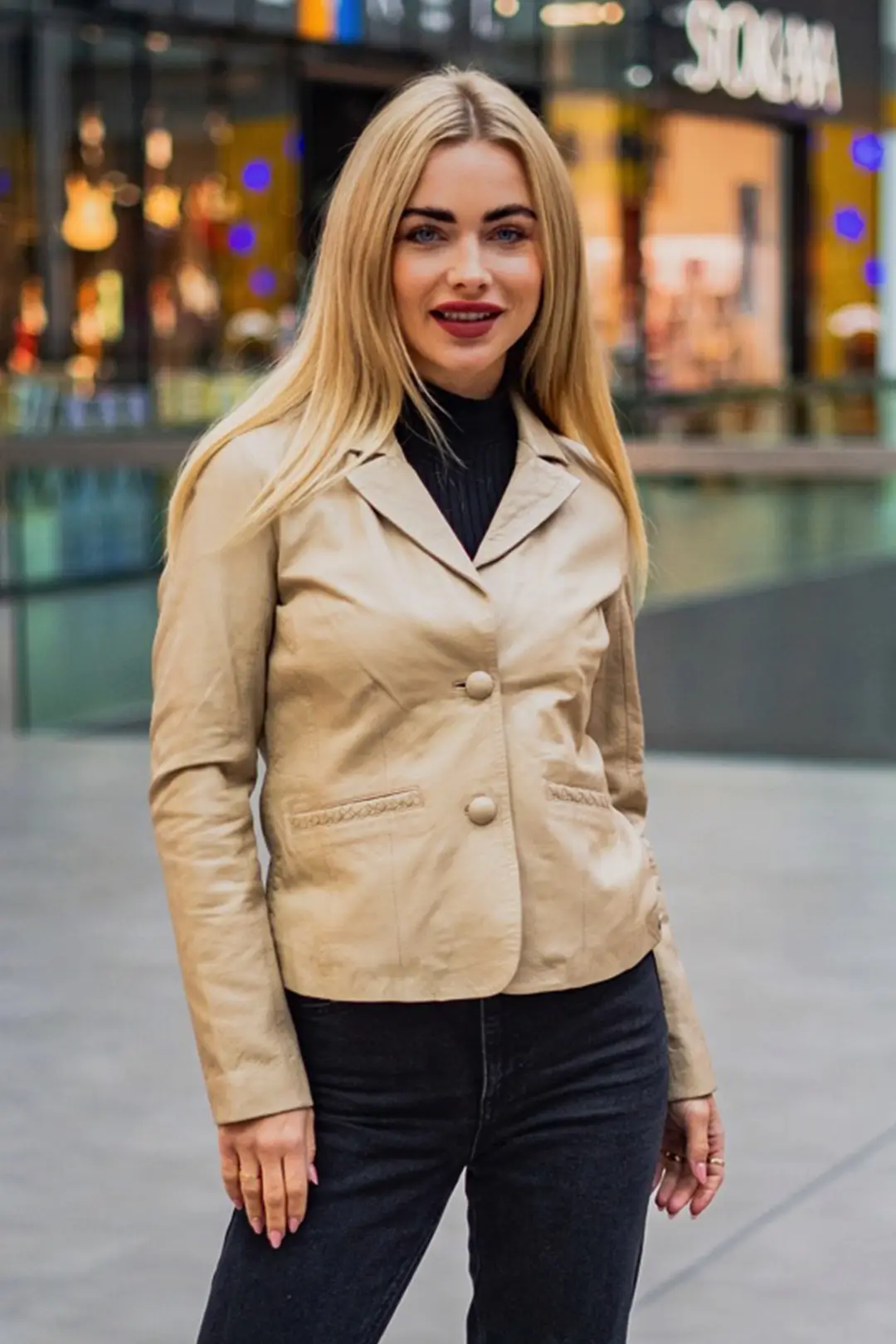 Dámské béžové kožené sako