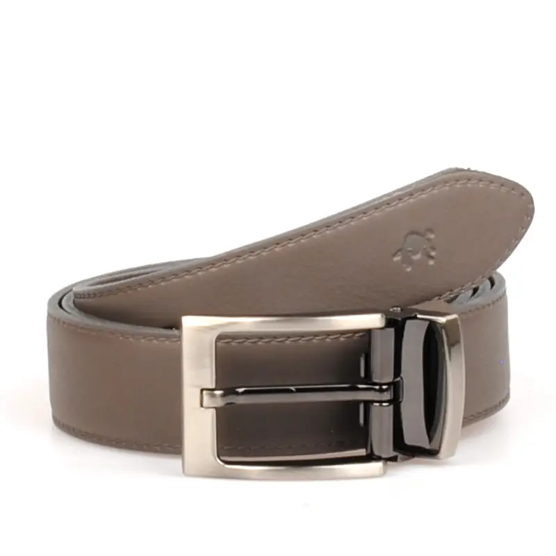 šedý koženy opasek