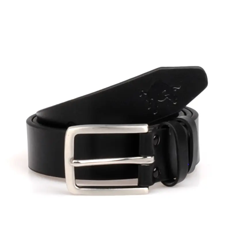 černý koženy opasek