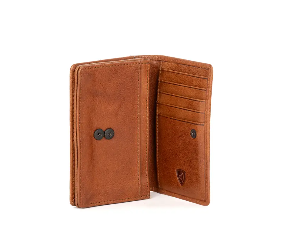 Skerry LAJUV dark red 1.jpg